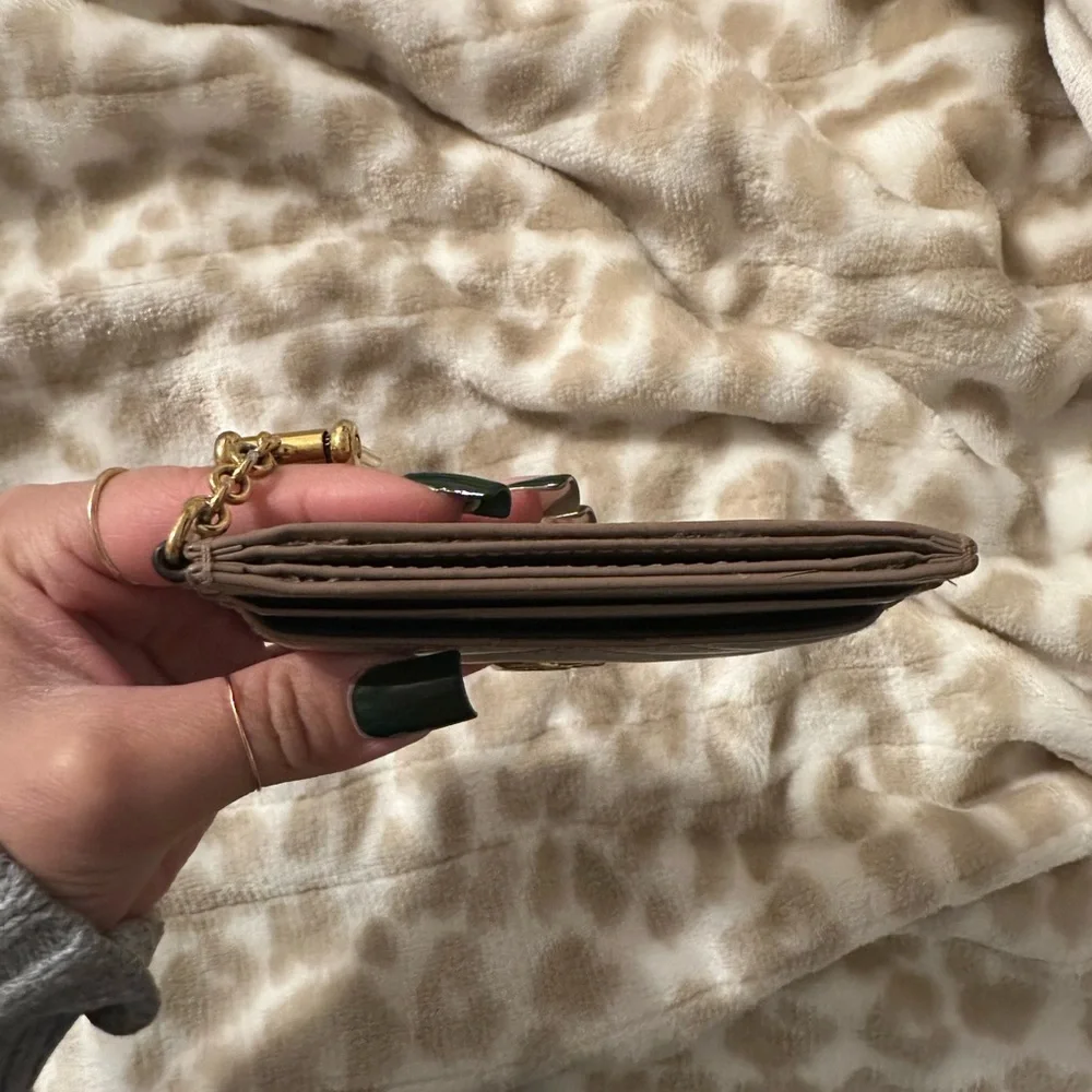 gucci gg marmont keychain wallet